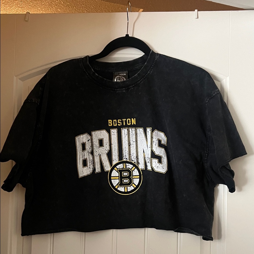 Boston Bruins Black Crop Top